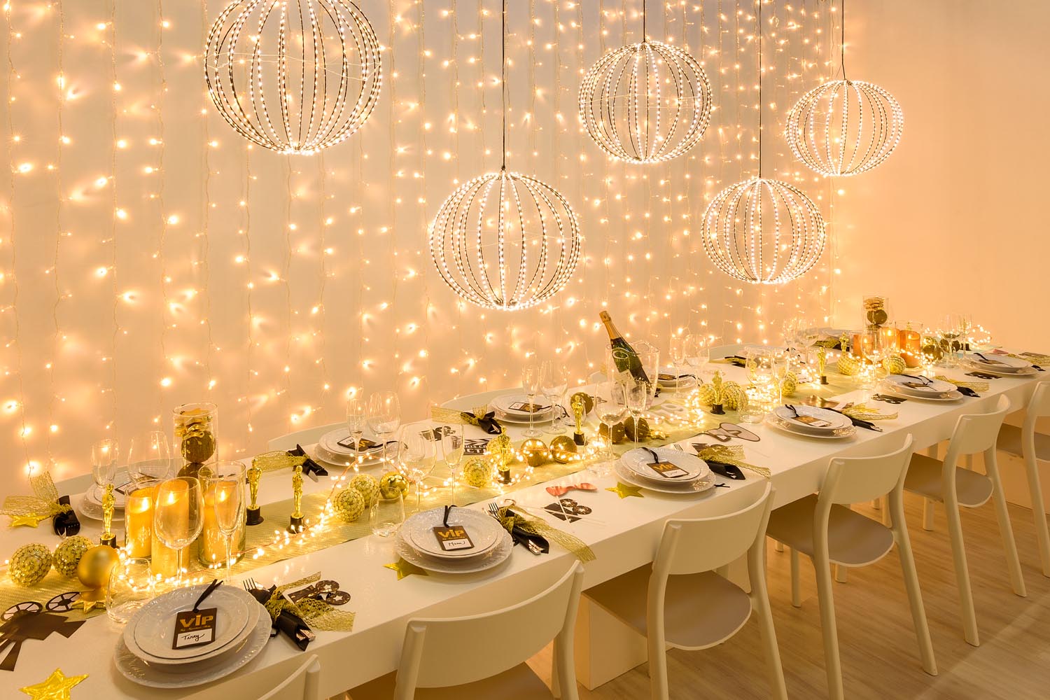 maduro Variante nosotros Cómo decorar la mesa en Fin de Año | Luminal Park