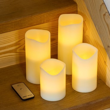 4 Pillar Candles, ivory wax, Ø 7.5 cm, warm white LED